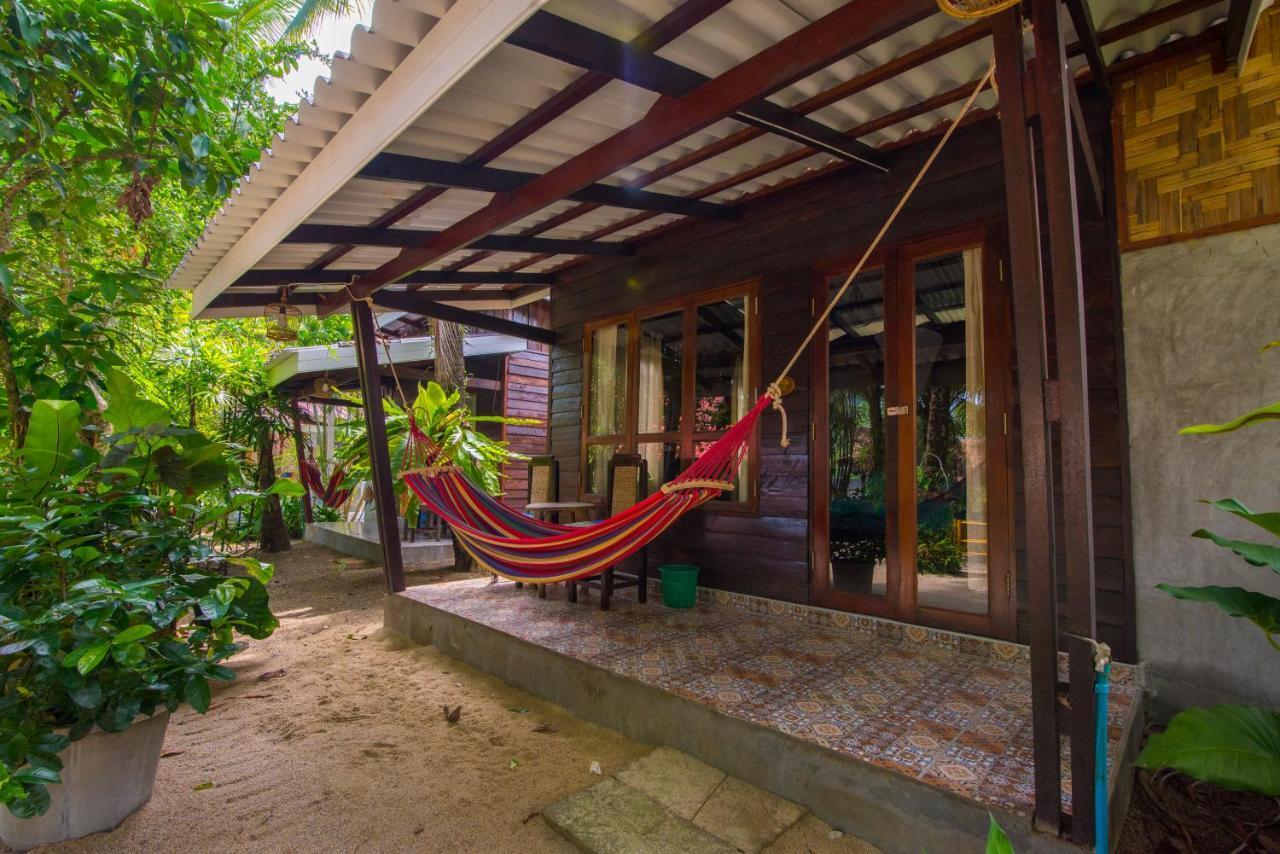 Bananas Resort & Restaurant Krabi Exterior foto